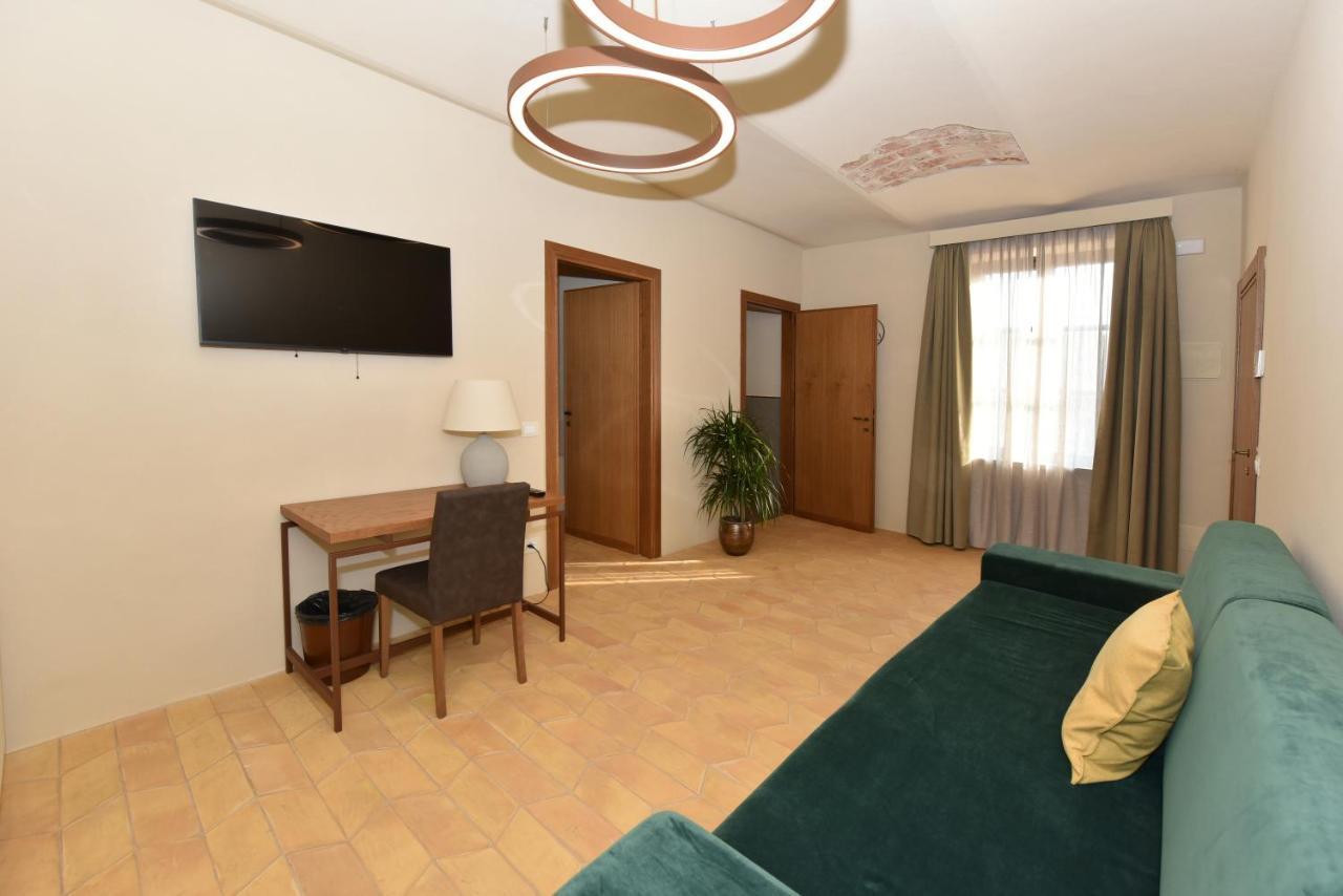 Cascina La Badia Bed & Breakfast Montegrosso d'Asti Exterior photo