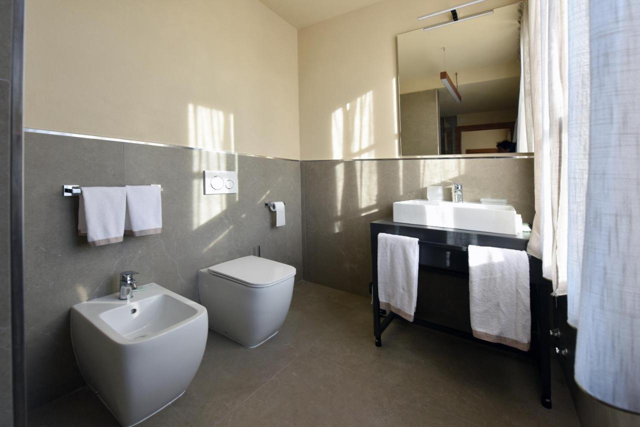 Cascina La Badia Bed & Breakfast Montegrosso d'Asti Exterior photo
