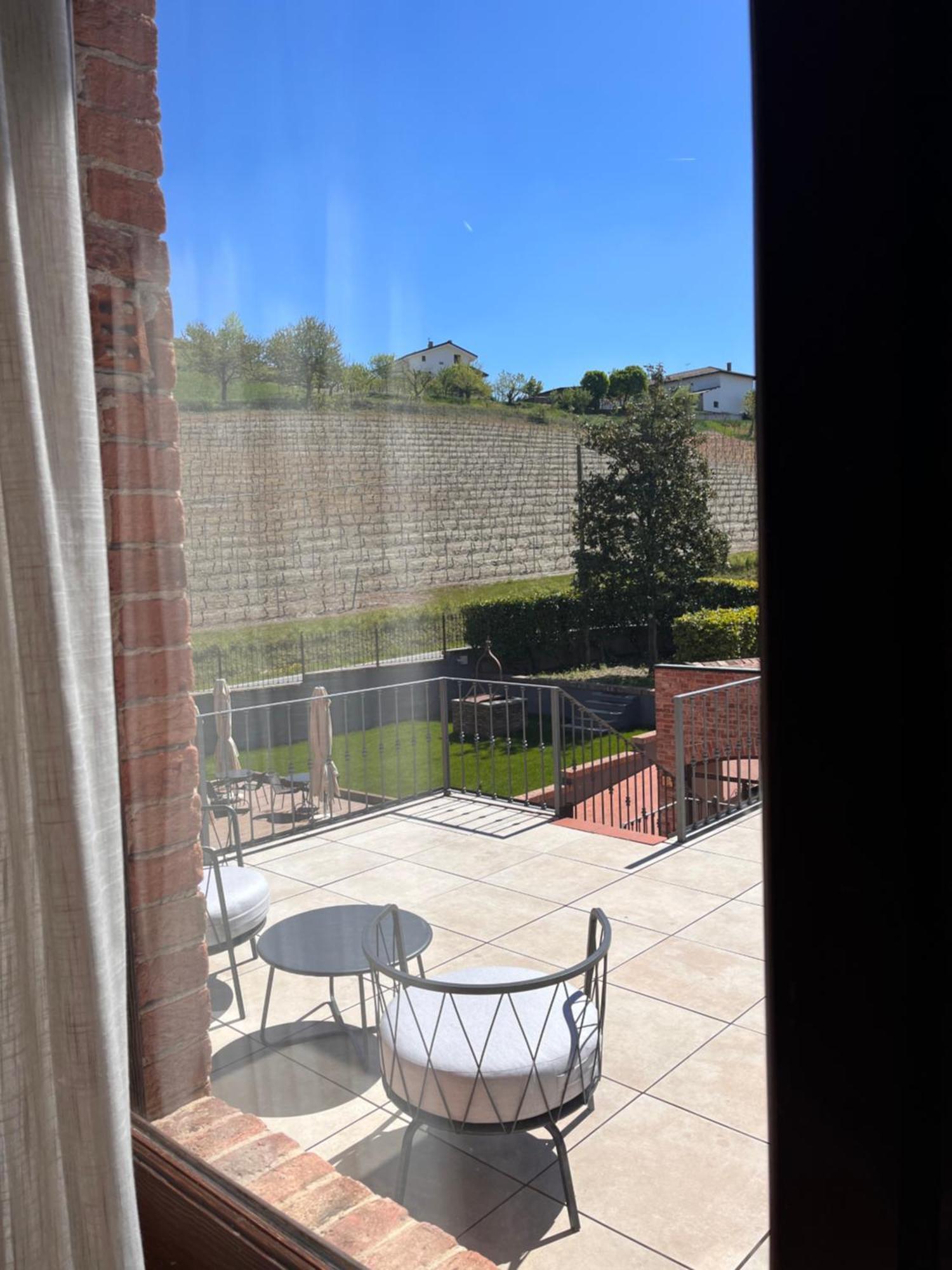 Cascina La Badia Bed & Breakfast Montegrosso d'Asti Room photo